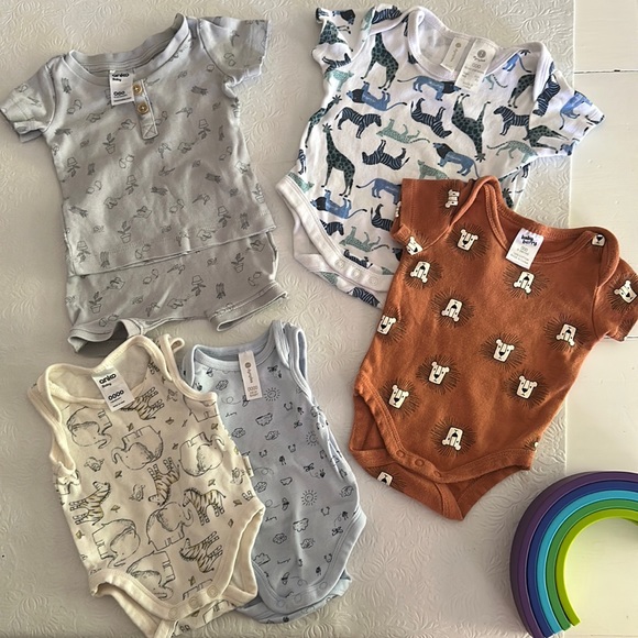 Newborn Baby / New Mama Unisex Starter Bundle 21 Piece Sz 000 & 0000 Preloved - Picture 3 of 11